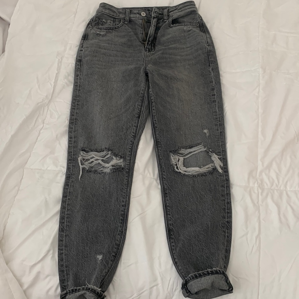 BRAND NEW american eagle grey mom jeans 00